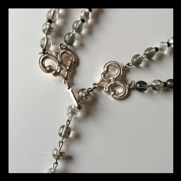 Vintage Gray Lucite Beads 2-Strand Necklace and Earrings Set - Picture 6 of 7